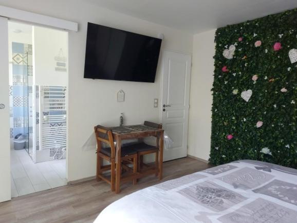 Les Nids De La Baie Bed & Breakfast
