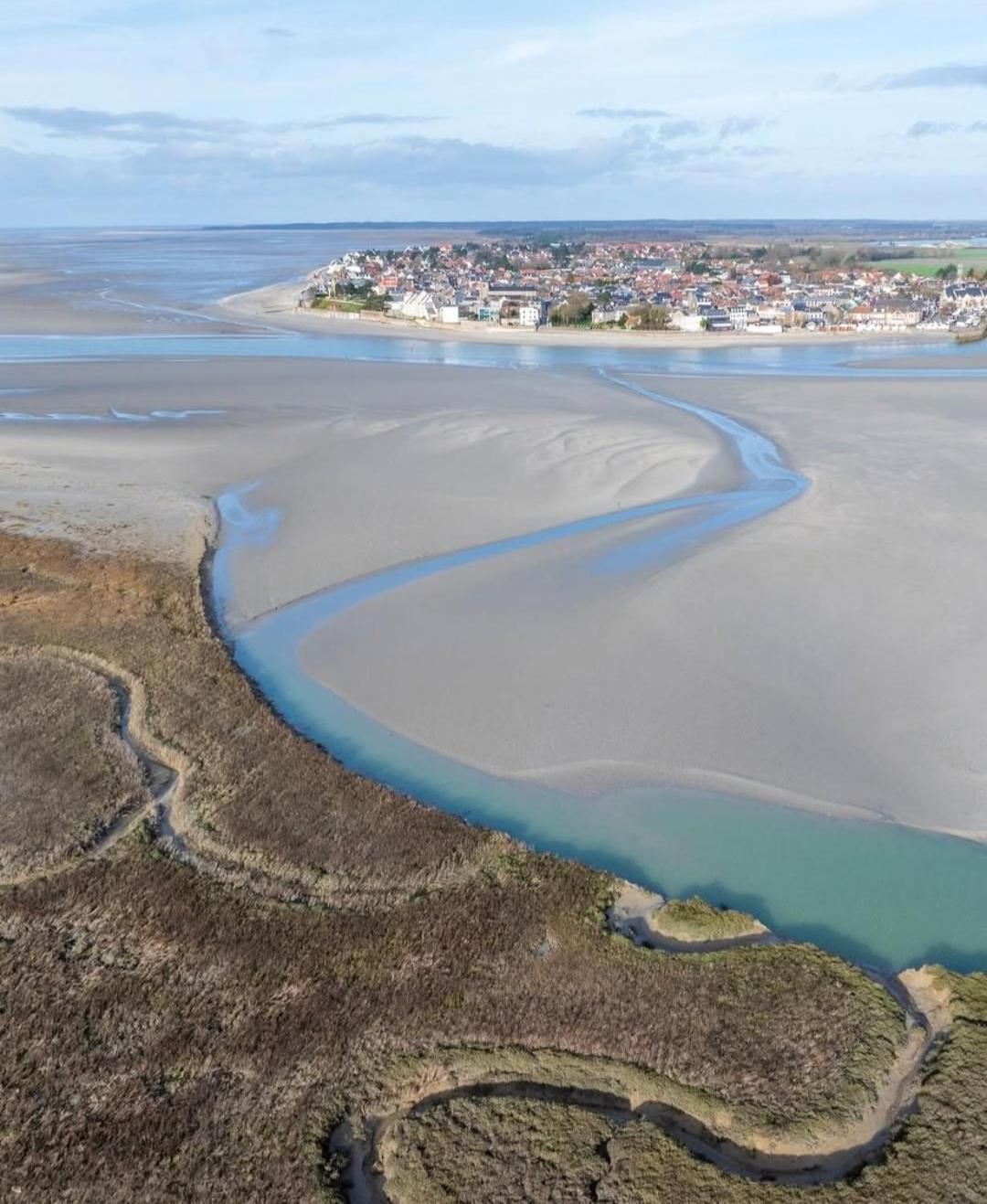 Les Nids De La Baie Bed & Breakfast 3*